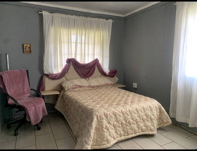 8,565M² SMALLHOLDING FOR SALE IN WESTONARIA